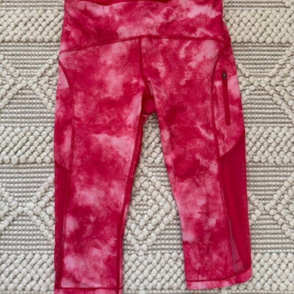 lululemon Pants - Lululemon Sun Runner Crop Pink Tie Dye Athletic Leggings Size 6